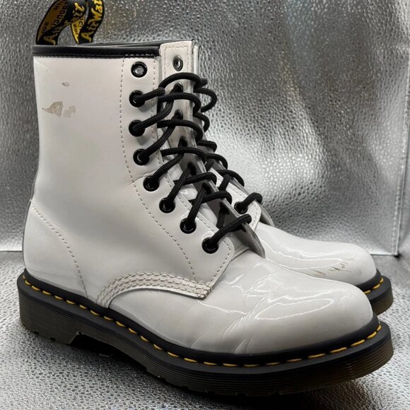 Size - 7 Dr. Martens White Womens Boot Smooth Leather Comfort Platforms Shoe - Picture 1 of 11